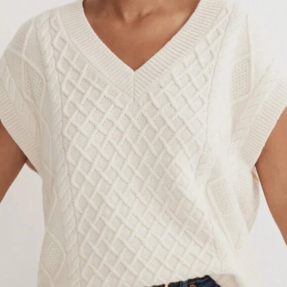 Madewell Sweaters - Madewell | Oversize Antique Cream Cable Knit V-Neck Sweater Vest Women's M